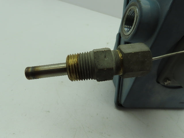 UE United Electric E400-3BS Temperature Switch CC2  100-400F SPDT Bulb Sensor