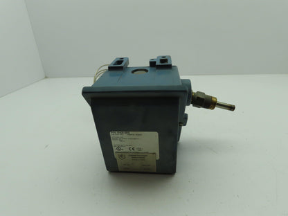UE United Electric E400-3BS Temperature Switch CC2  100-400F SPDT Bulb Sensor