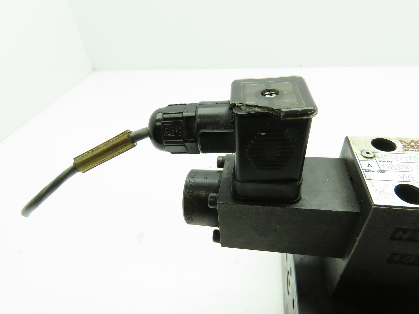 MOOG CCE50C11WX06  Hydraulic Proportional Cartridge Solenoid Valve 2-Way  Sz 50