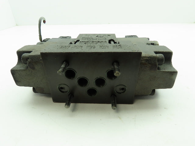 Husky Hydraulic Directional Proportional Double Solenoid Control Valve HPN676773