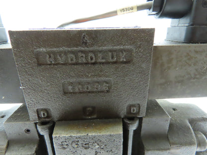 Husky Hydraulic Directional Proportional Double Solenoid Control Valve HPN676773