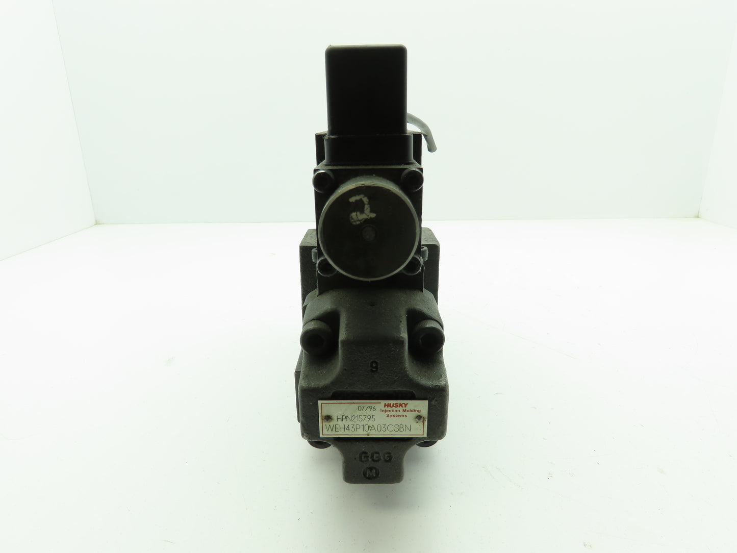 Husky Hydraulic Directional Proportional Double Solenoid Control Valve HPN676773