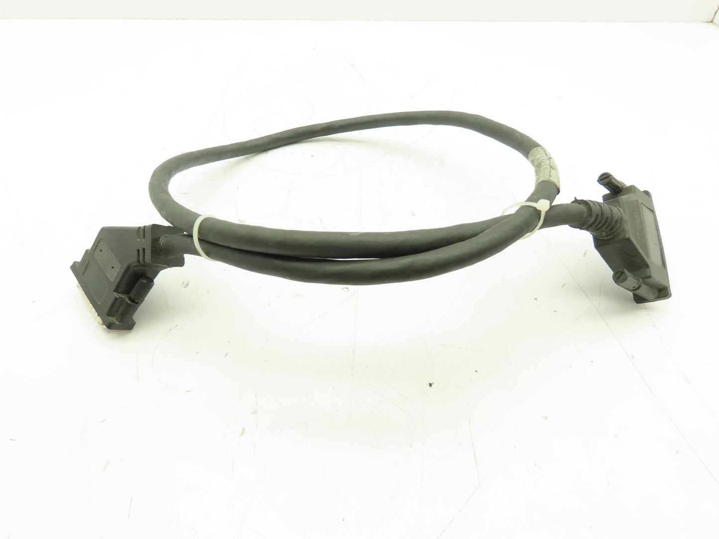 Allen Bradley 2090-U3BC-D4401 Breakout Board Cable Ser C (Approx. 37")