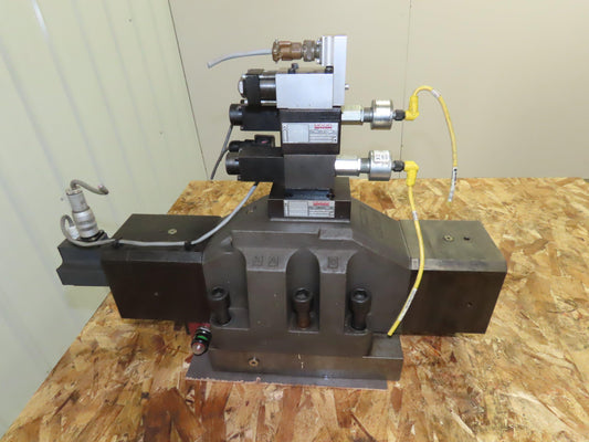 MOOG WSH53P32C108CZBN Hydraulic Proportional Servo Valve Stack D633E714A