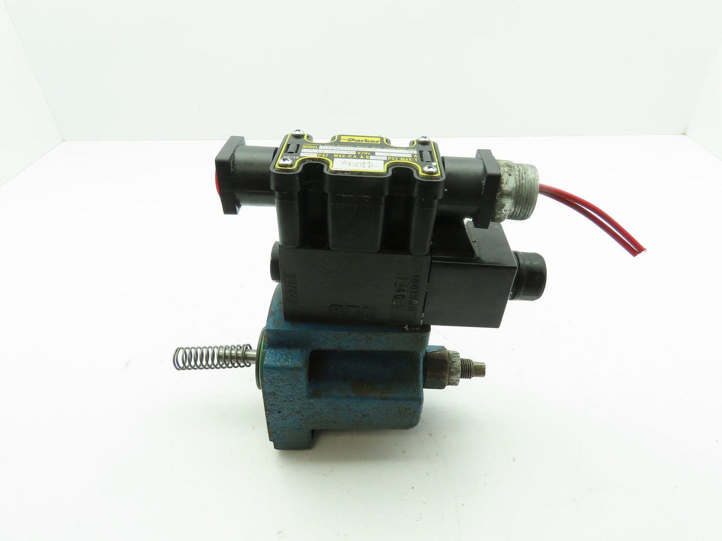 Parker Vickers CVI 25 F 2 L 10 Hydraulic Slip-In Cartridge Solenoid Valve 120V
