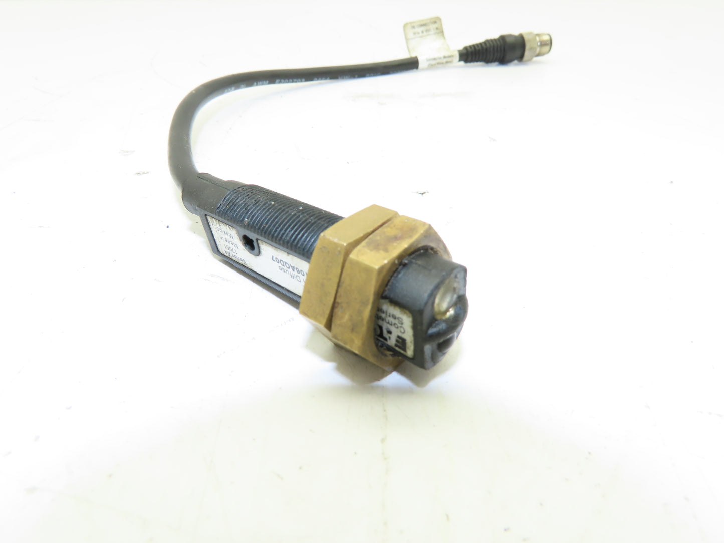 Cutler Hammer 13106AQD07 Photoelectric Sensor Ser A4 Diffuse 8"Range 10-30VDC 1W