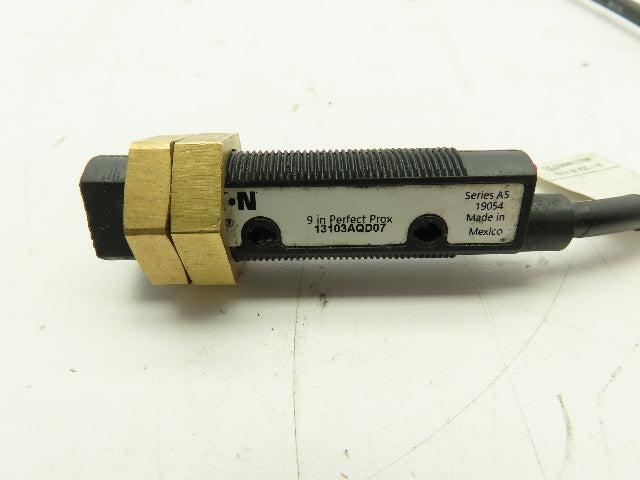 Eaton 13103AQD07 Photoelectric Diffuse Sensor Ser A5  9"Perfect Prox 10-30VDC 1W