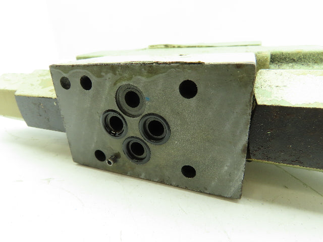 Vickers DG4V-3-OB-M-W-B-40 Hydraulic Directional Solenoid Relief Valve Stack