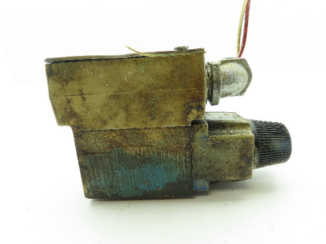 Vickers DG4V-3-6C-M-W-B-40 Hydraulic Directional Control Solenoid Valve 120V