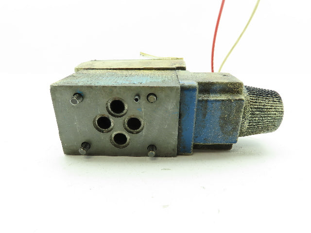 Vickers DG4V-3-6C-M-W-B-40 Hydraulic Directional Control Solenoid Valve 120V