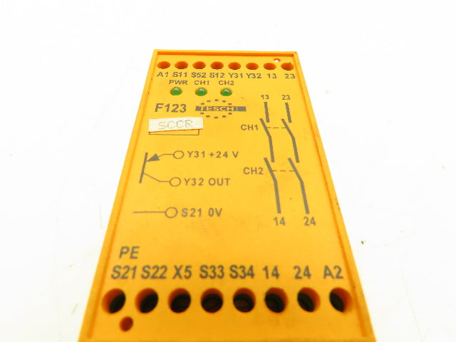 Tesch F123X04 Safety Relay Switch 24VAC/DC  07400040