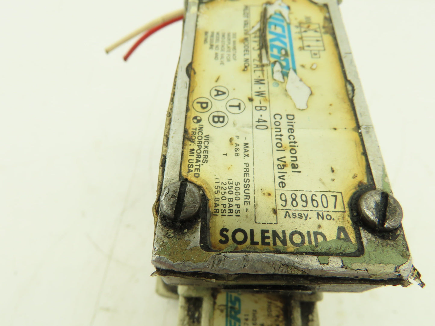 Vickers CVC-25-C1-S2-W-245-10 Hydraulic Directional Cartridge Solenoid Valve 25