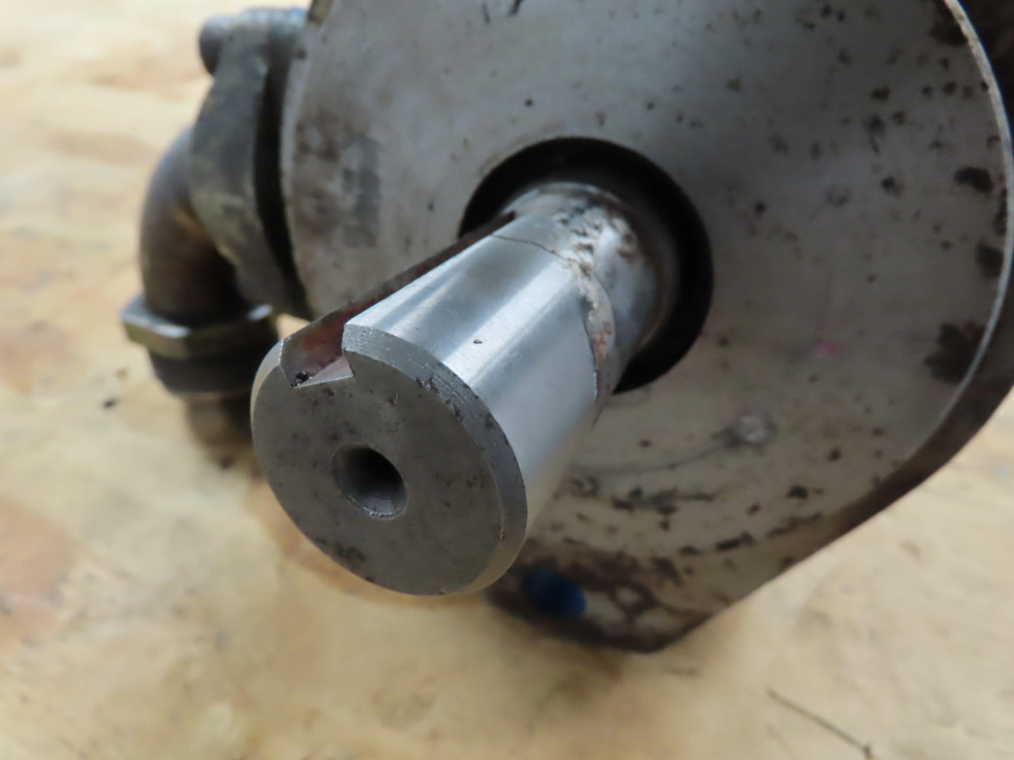 35V 25A 1D 22R Single Vane Hydraulic Pump 2" SAE-32 Inlet 25 GPM Series V