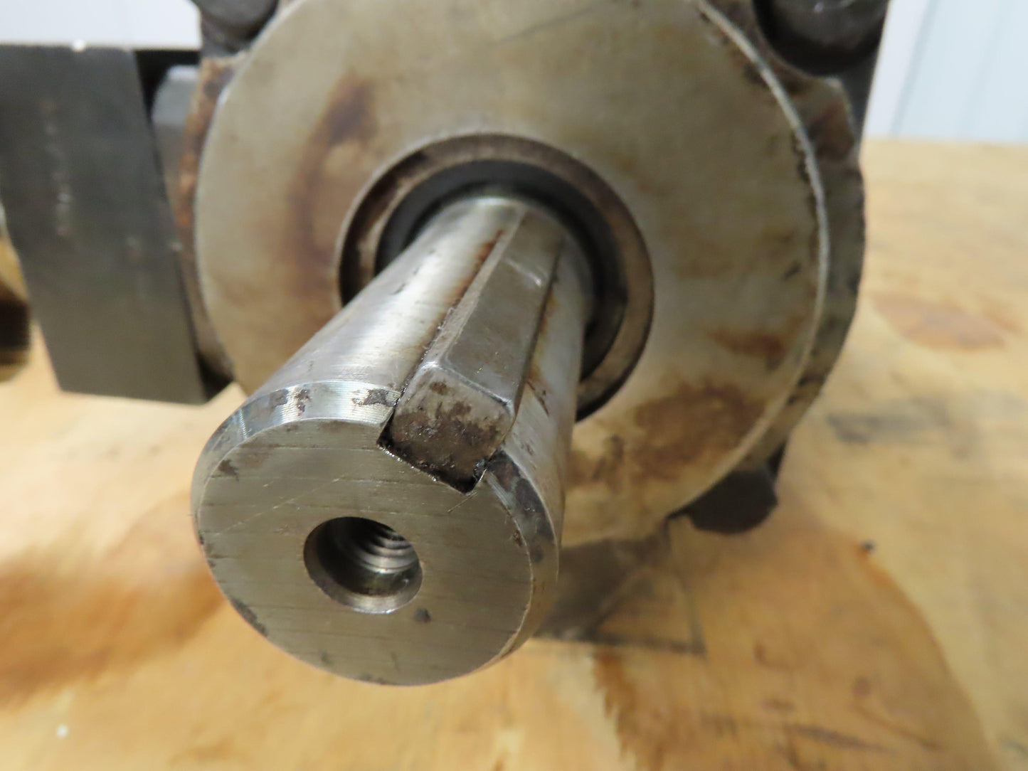 Parker Denison T6DCC Triple Vane 3-Stage Hydraulic Pump 4' Inlet 42/28/8 GPM