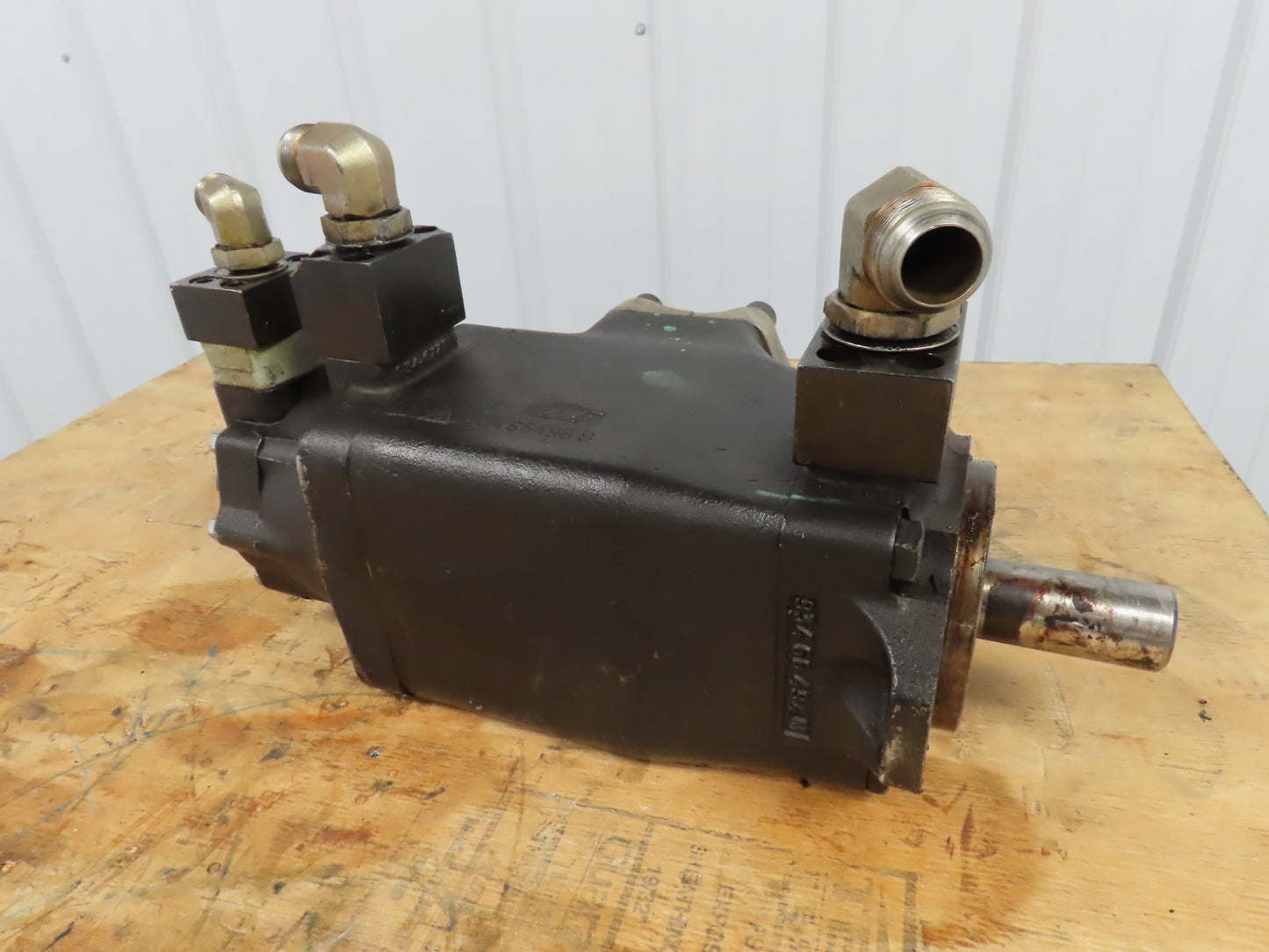 Parker Denison T6DCC Triple Vane 3-Stage Hydraulic Pump 4' Inlet 42/28/8 GPM