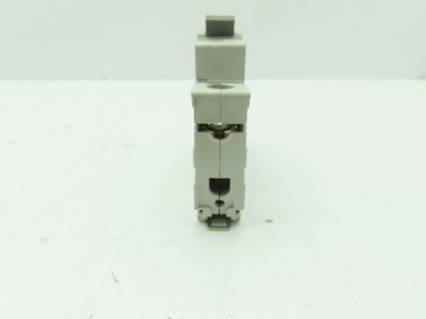 Cutler Hammer WMS1C02 Circuit Breaker, 2 Amp 240 VAC Single Pole LOT of 10