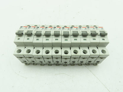 Cutler Hammer WMS1C02 Circuit Breaker, 2 Amp 240 VAC Single Pole LOT of 10