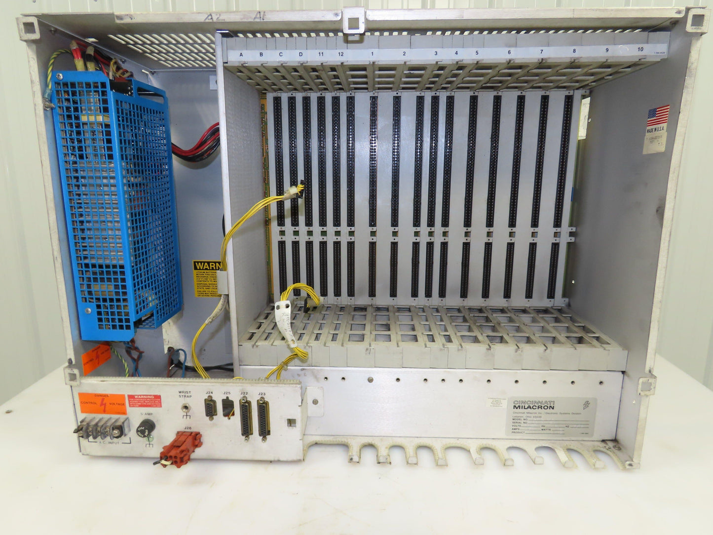 Cincinnati Milacron 3-700-0190A 16 Slot Control Rack 115 V 1 Ph 3 Amp
