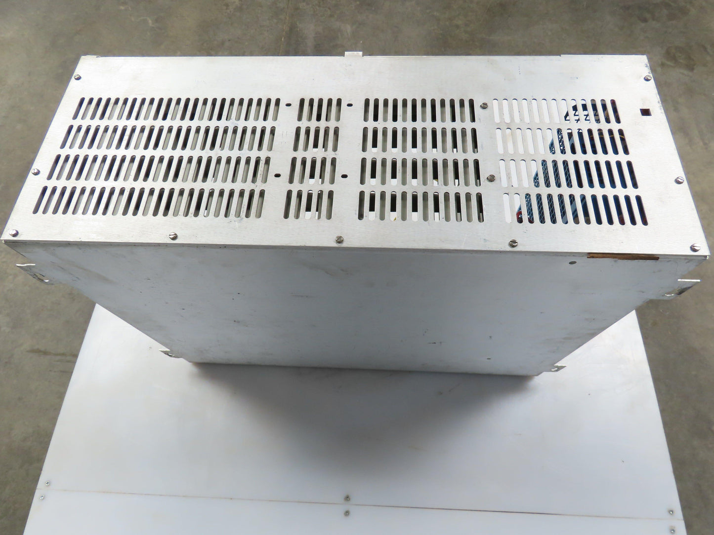 Cincinnati Milacron 3-700-0190A 16 Slot Control Rack 115 V 1 Ph 3 Amp