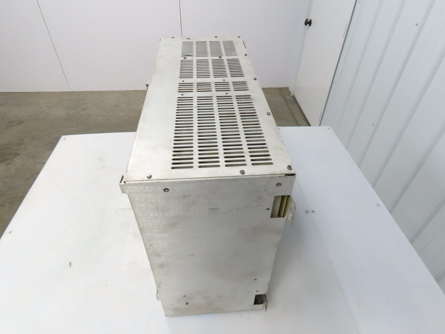 Cincinnati Milacron 3-700-0190A 16 Slot Control Rack 115 V 1 Ph 3 Amp