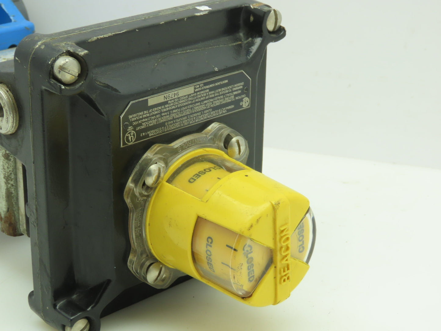 Bray 91-0635-113A0-532 Automator / Valve Position Monitor and 2" Ball Valve