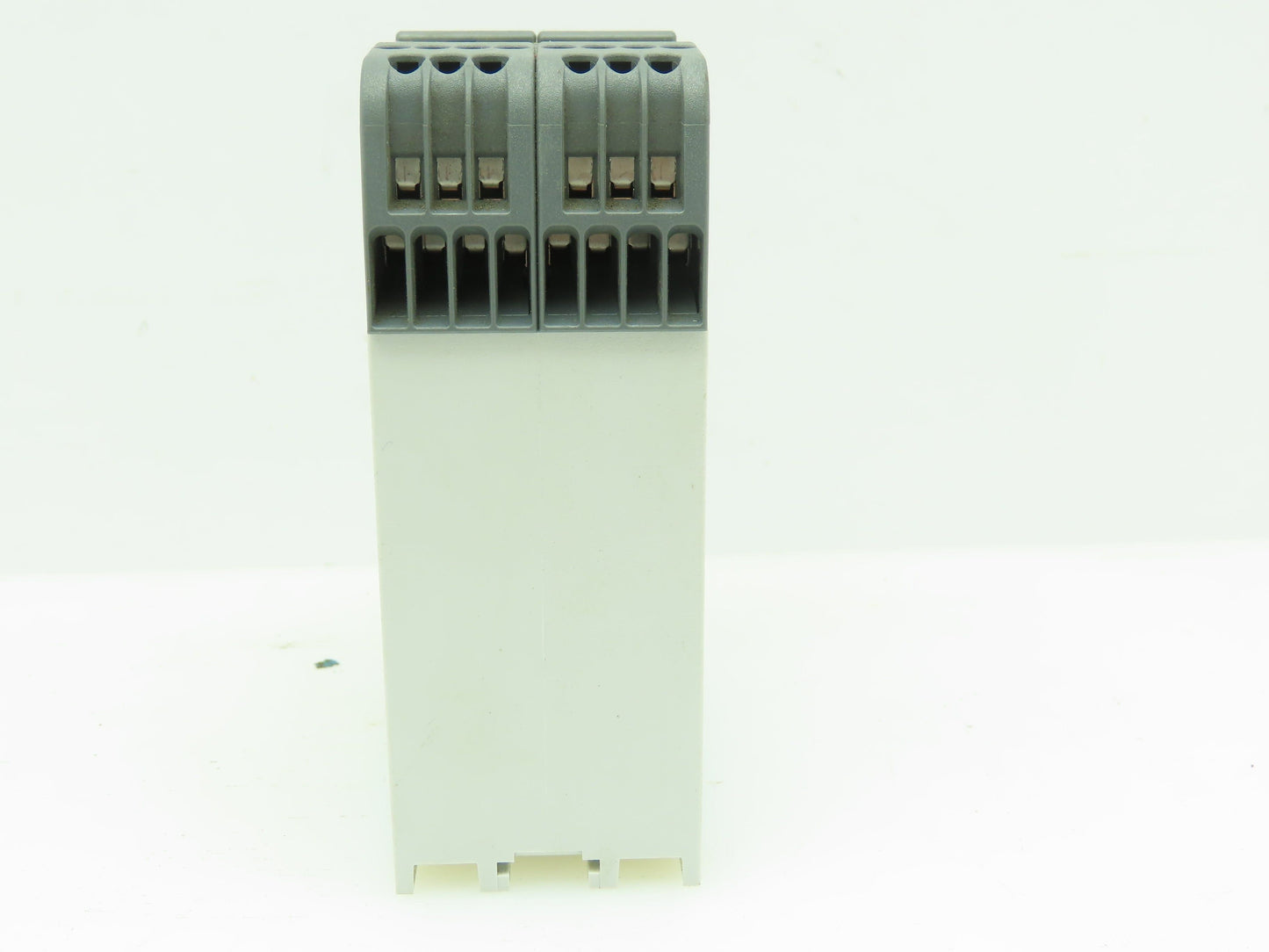 ABB 2TLA020070R4800 Pluto B22 Jokab Safety Controller