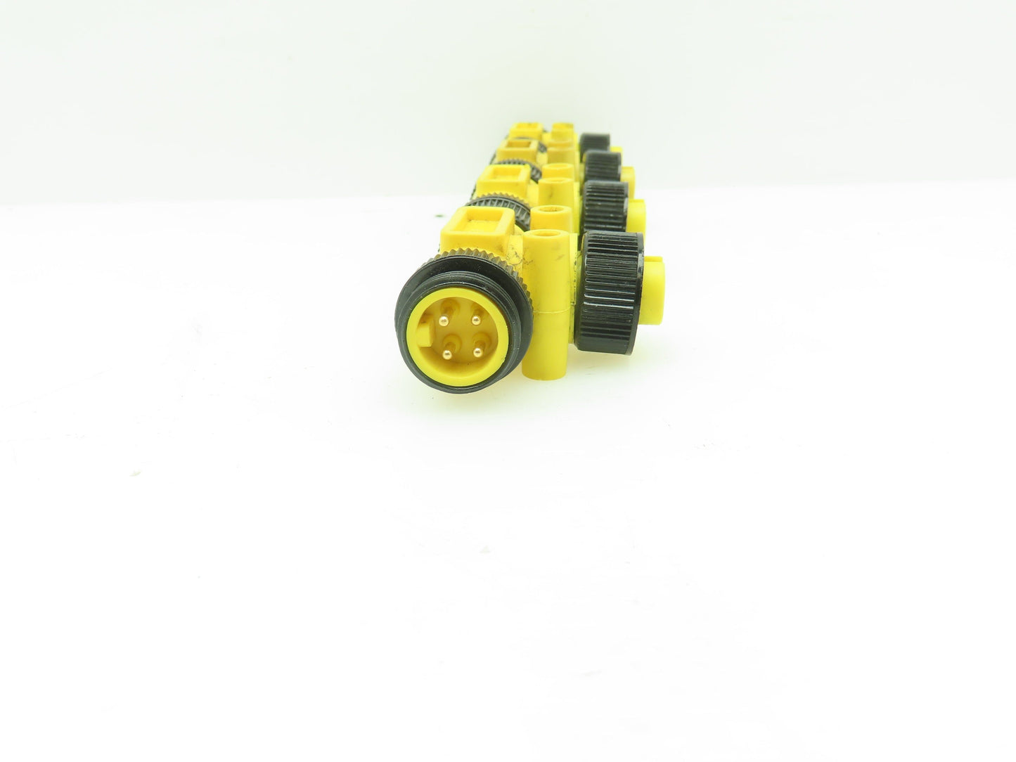 Brad MINDC-4MFF-T MIN Male to Two MIN Female T Connectors LOT of 4