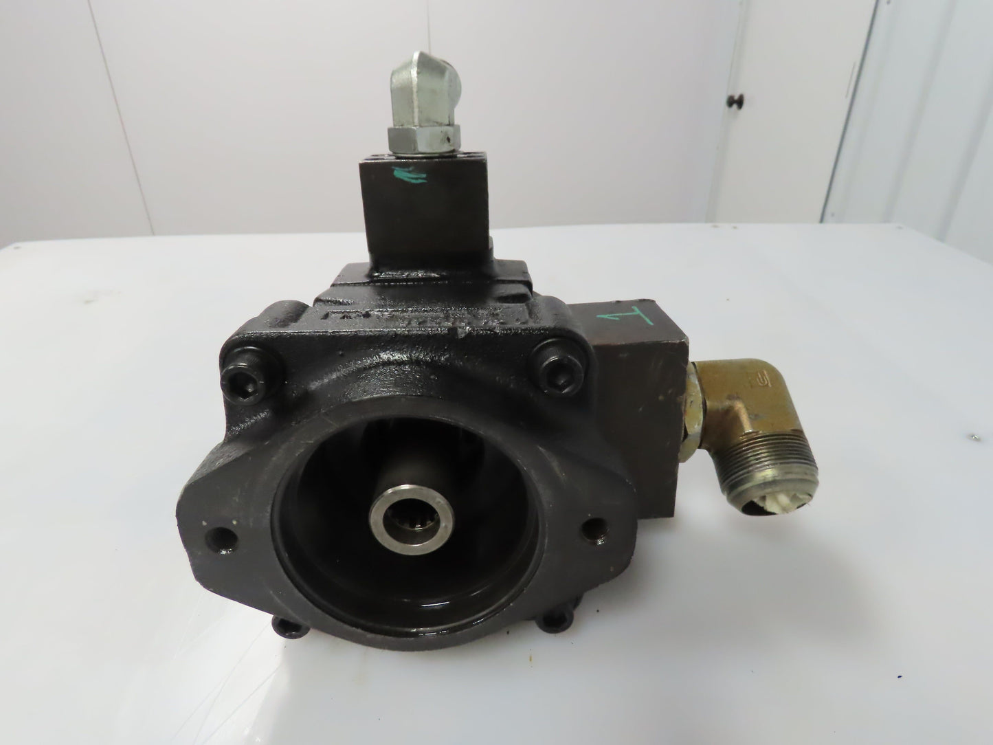 Veljan T6CR Drive Train Vane Hydraulic Stack Pump SAE B Spline Shaft