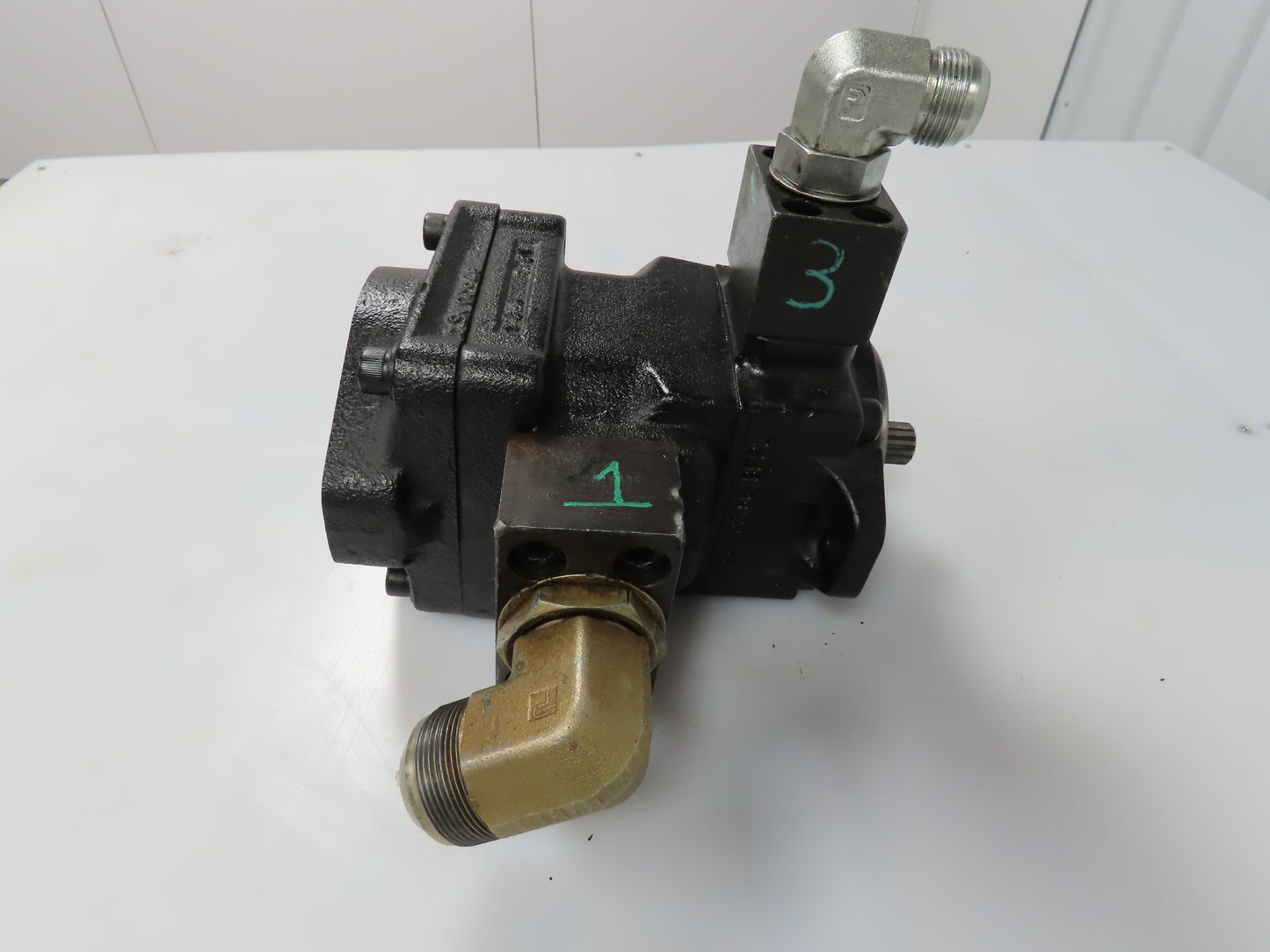 Veljan T6CR Drive Train Vane Hydraulic Stack Pump SAE B Spline Shaft