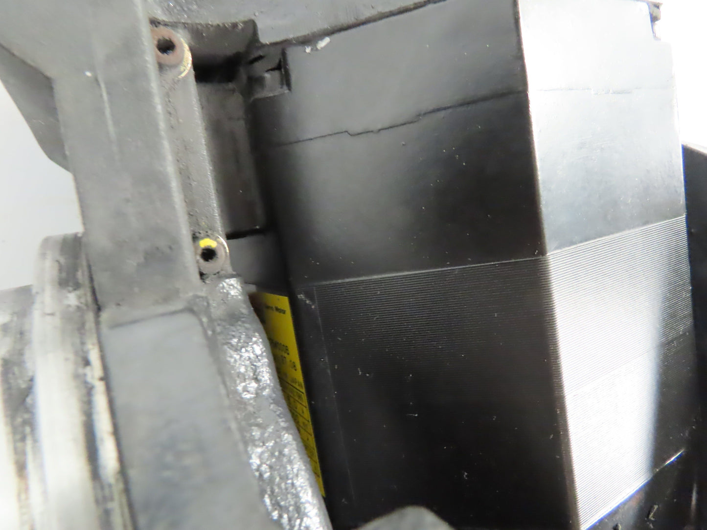 Fanuc A06B-0162-B175#0006  Servo Motor 144v 3000 RPM M6/3000  W/Bearing, Housing