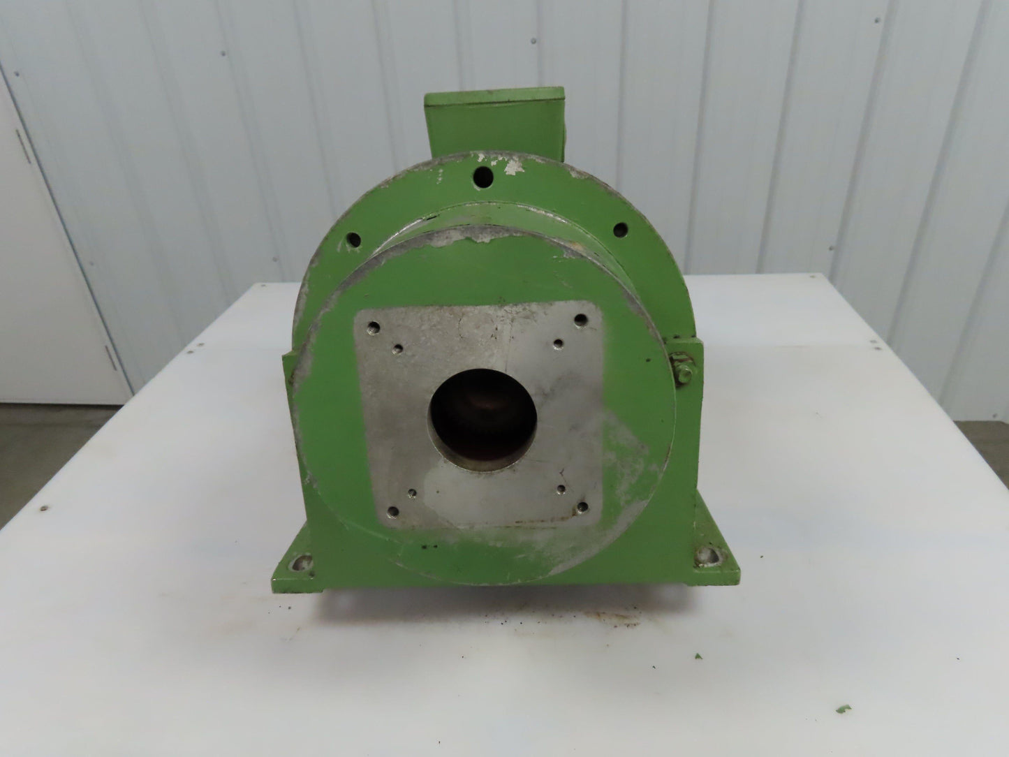 Siemens 1 LA3130-4AA91-Z Electric Motor 460V Y 6.3kW 8.4Hp 1755 RPM  IEC 132S