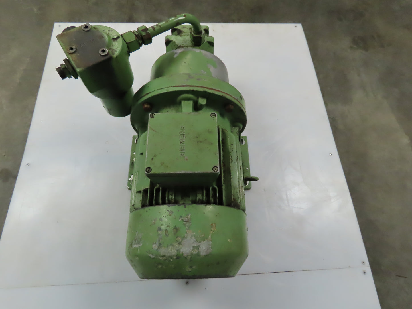 Siemens 1LA3130-4AA91-Z Hydraulic 2-Stage Rotor Pump Motor Unit 460V 6.3kW 8.4Hp