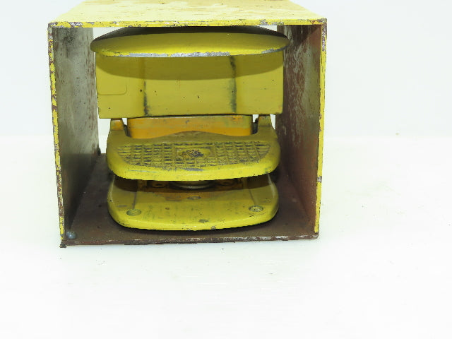 Square D 2502-B10 Elect Foot Control Switch Momentary Action w/Steel Toe Guard
