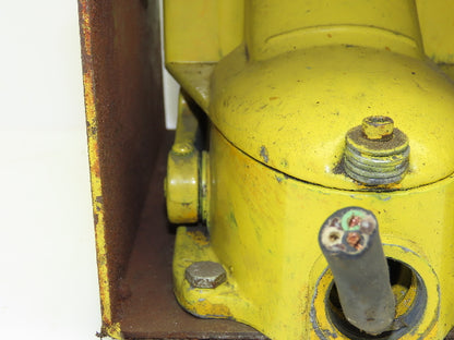 Square D 2502-B10 Elect Foot Control Switch Momentary Action w/Steel Toe Guard