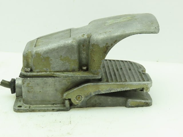 KEM KF-101 Electric Foot Control Switch w/Toe Guard 16A-125V  8A-250V