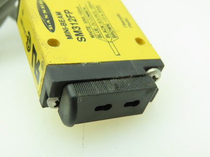 Banner SM312FB Fiber Optic Sensor 10-30V DC Light/Dark Operate NPN/PNP 2m Cable