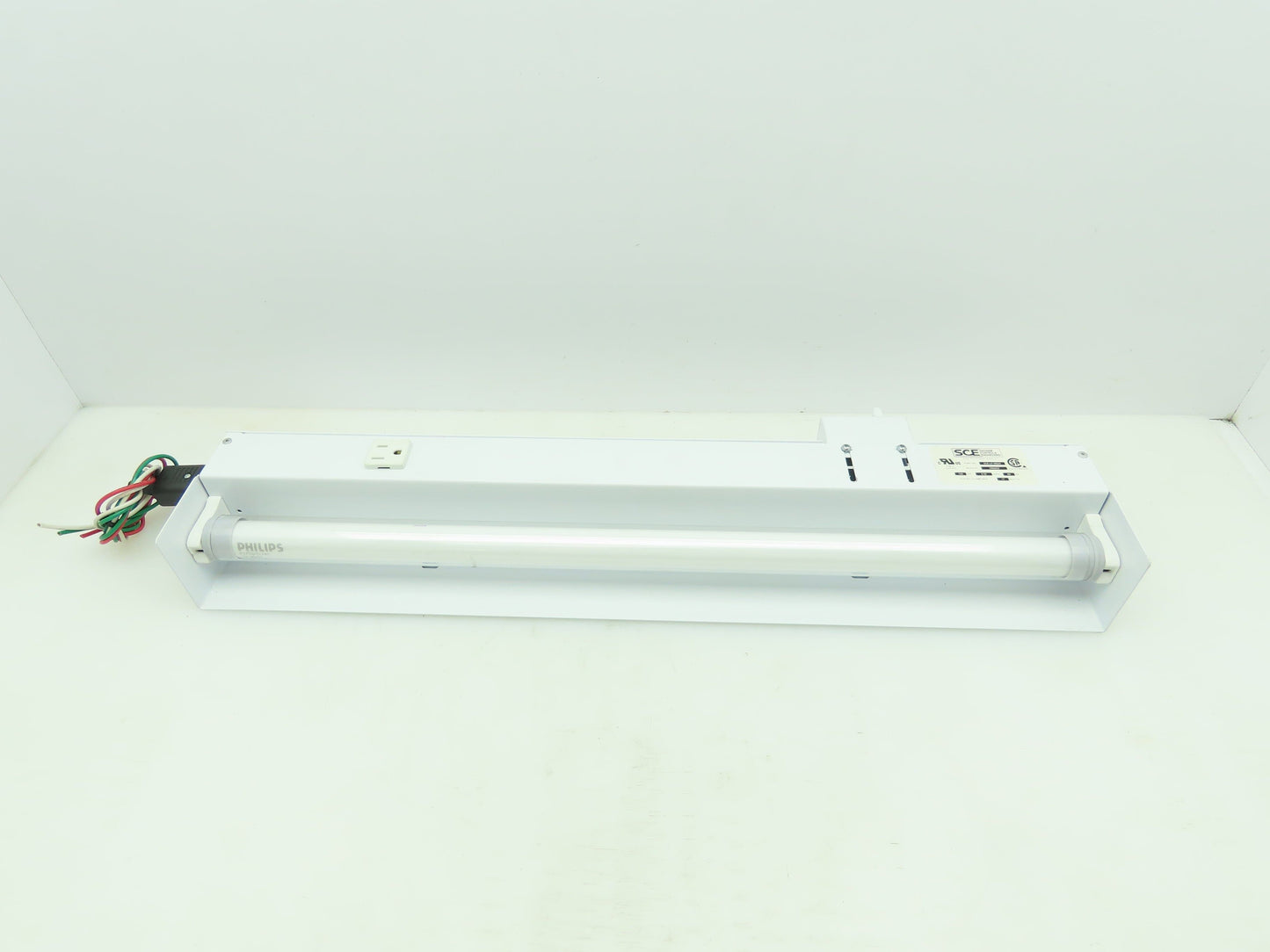 Sce SCE-LF16D24 SCE-LF16D24 Fluorescent Light Fixture 0.58amp 60hz 120VAC 17W