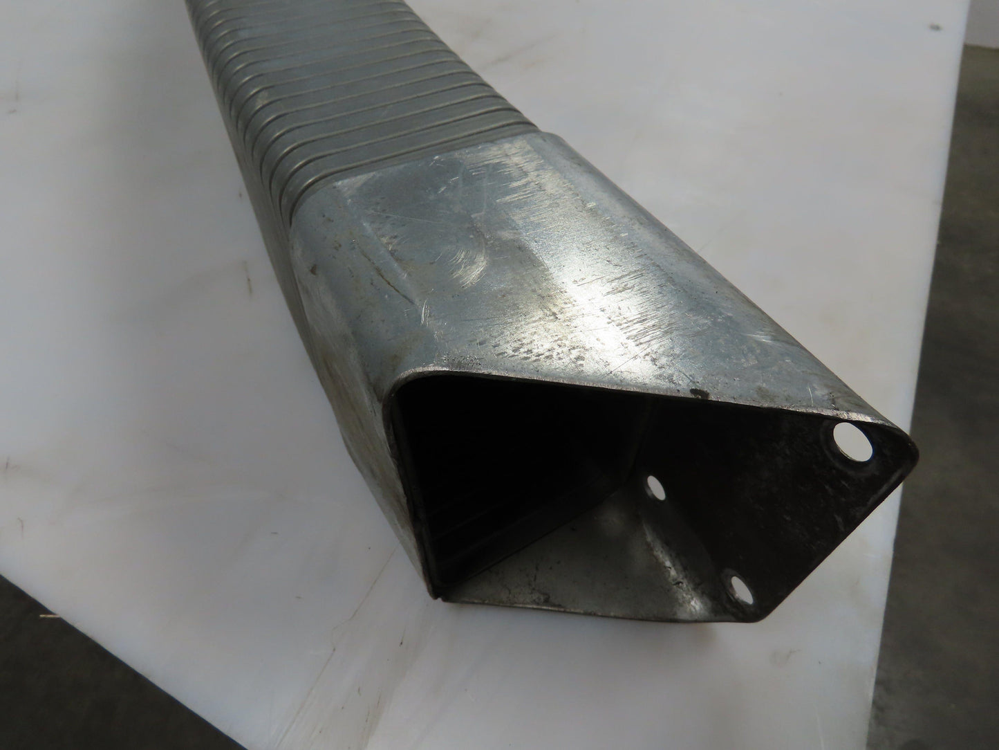 Kanek 3" x 4.25" Steel Enclosed Flexible Wireway Tray Cable Hose Carrier 56" L