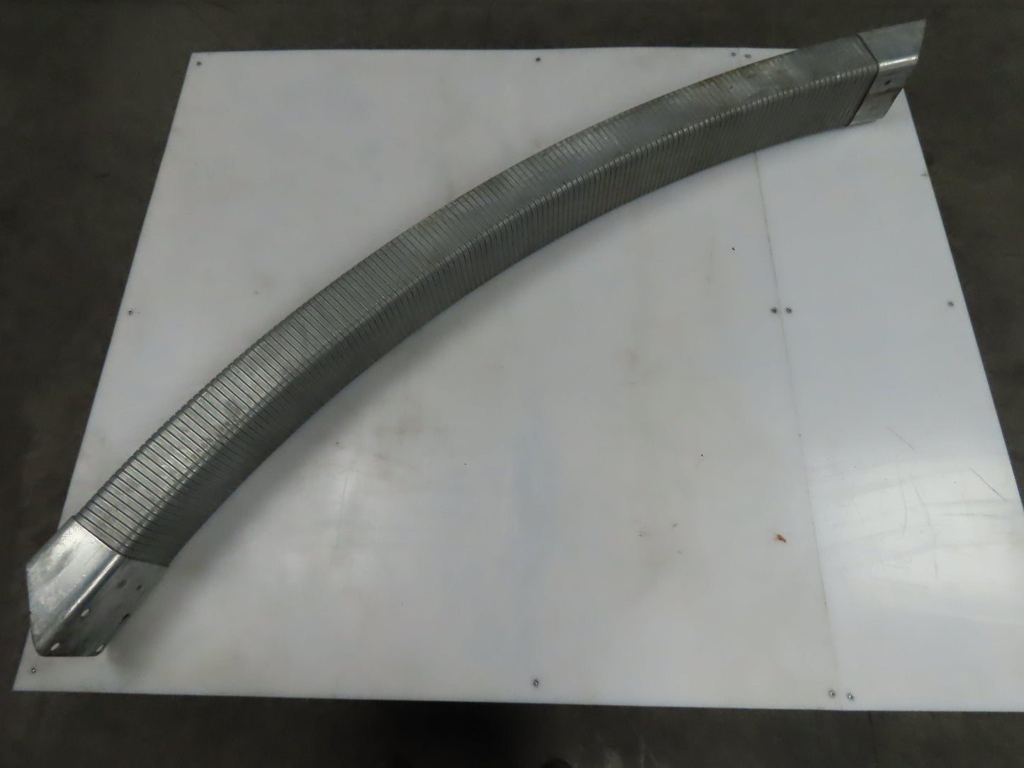 Kanek 3" x 4.25" Steel Enclosed Flexible Wireway Tray Cable Hose Carrier 56" L