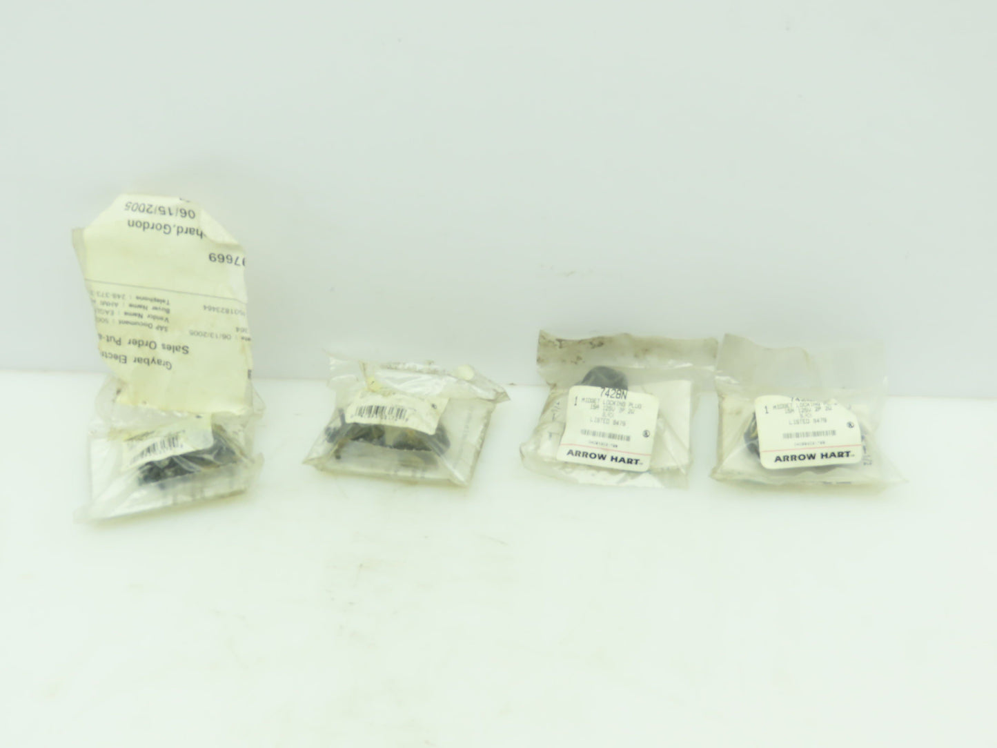 Arrow Hart 7428N Midget Locking Plug 15A 125V 2P 2W  LOT OF 4