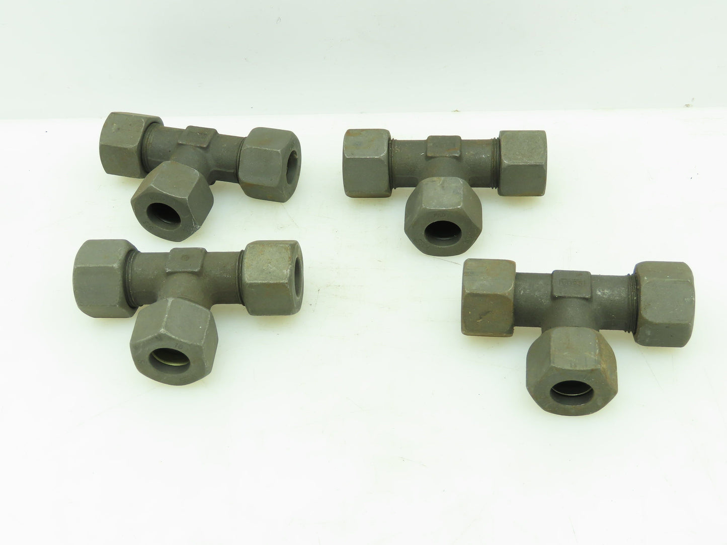 VOSS S16 Steel Flareless Metric Union Tee Compression Fitting 16mm Tube LOT OF 4