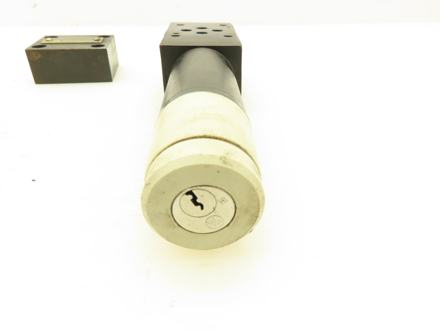 Parker D51VP071C PRDM2AA02SVG15 Hydraulic Valve 350 BAR w/D 51 Ser Cover Plate