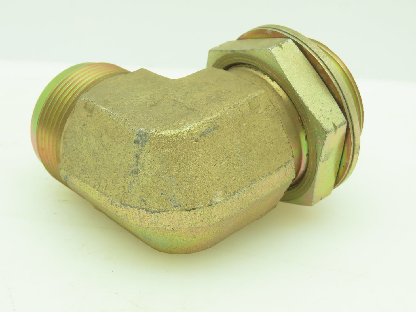 Triple-Lok 37° Flare Male Elbow Connector SAE-20  1-1/4" JIC x 1-1/4" BSPP