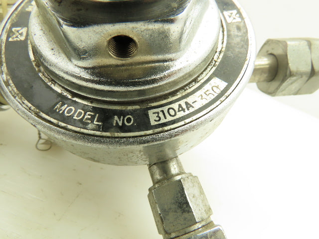 Matheson 3104A-350 Dual Gauge Gas/Pressure Regulator Adjustable 3000PSI 200PSI