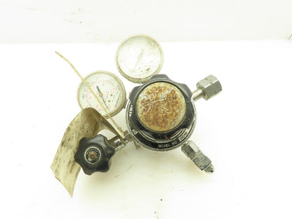 Matheson 3104A-350 Dual Gauge Gas/Pressure Regulator Adjustable 3000PSI 200PSI