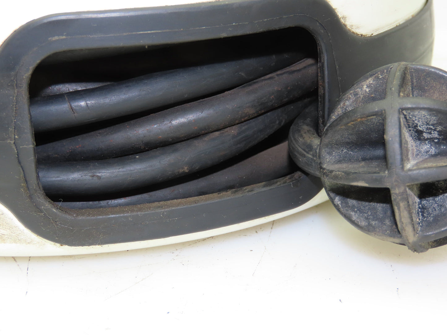 Waldmann HGWK-70-24VAC  60W Halogen Machine Light Magnetic Base 30' Reel Retract