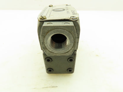 Vicker DG4V-3-2A-W-T-10-JA-S310 Hyd. Directional Control Valve 100V Coil 5000PSI