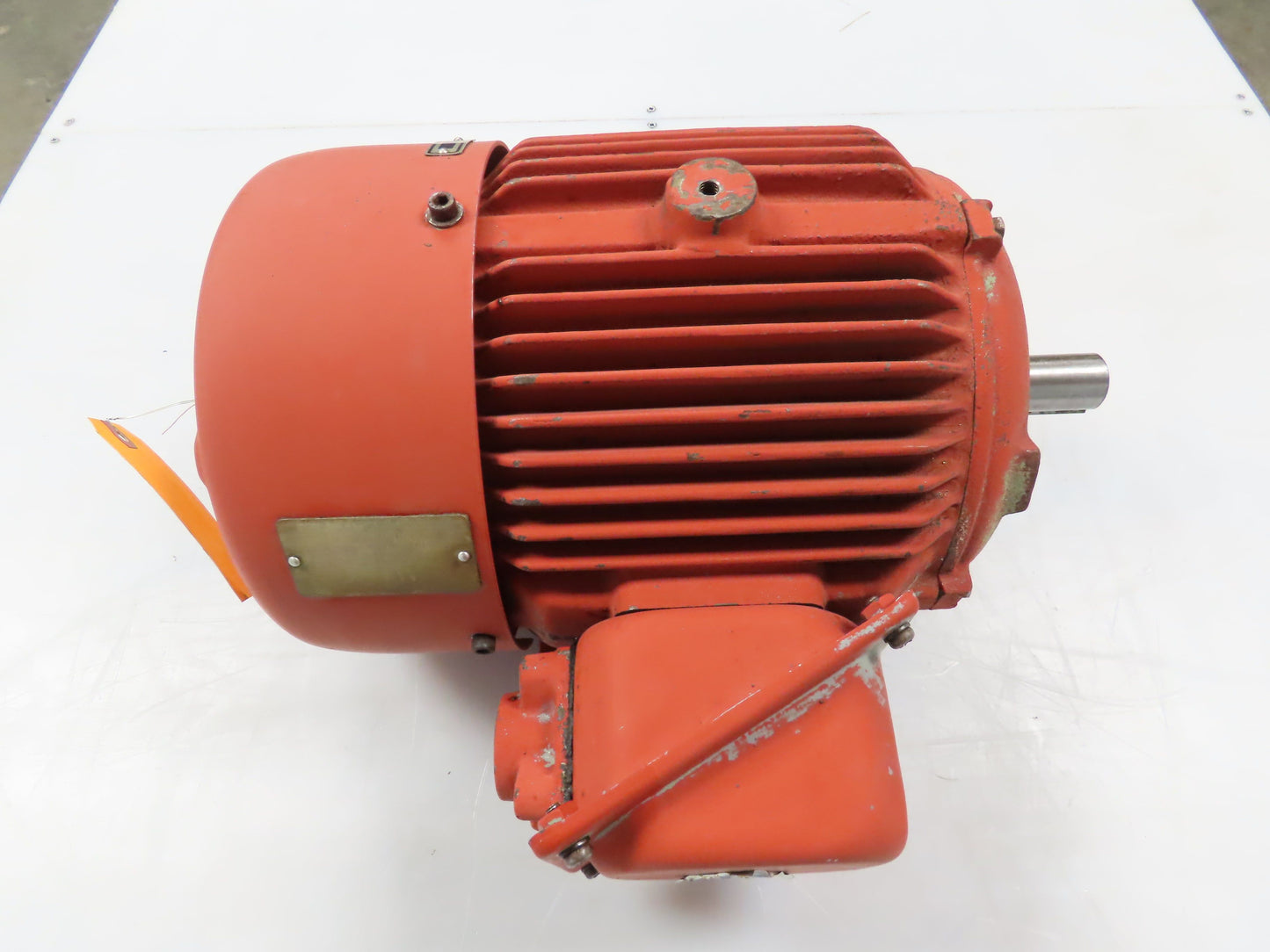 Yaskawa JIS-C 4004 Type FEQ Electric Induction Motor 3 Phase 2Hp 1.5kW 200V