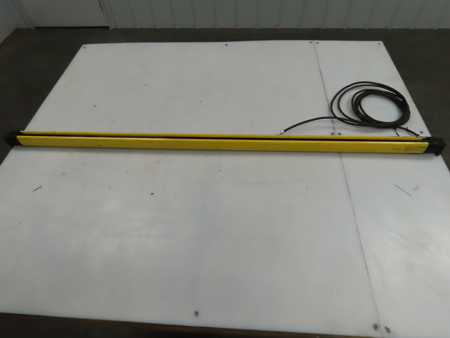 Keyence GL-R60H-R Safety Light Curtain Receiver C3210969 44"