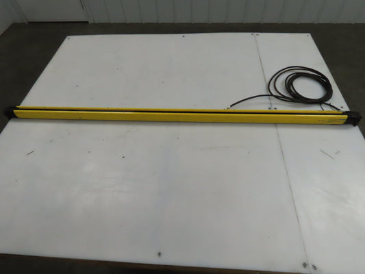 Keyence GL-R60H-R Safety Light Curtain Receiver C3210969 44"